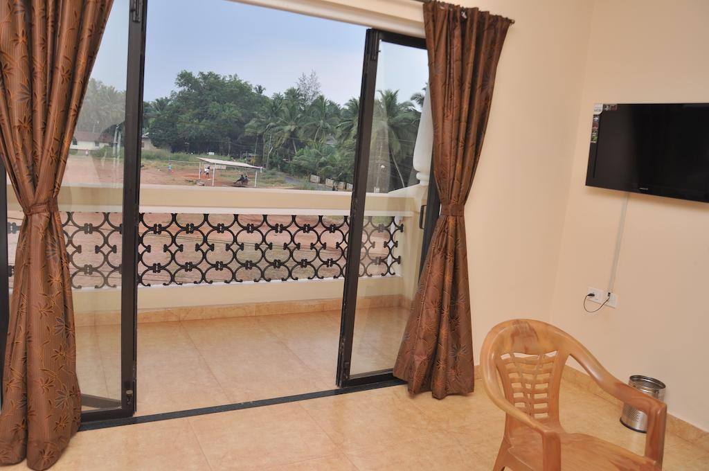 Ocean Crest Hotel Colva Kamer foto