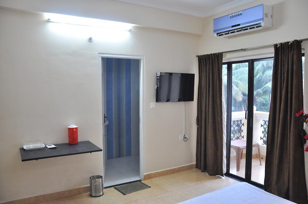 Ocean Crest Hotel Colva Kamer foto