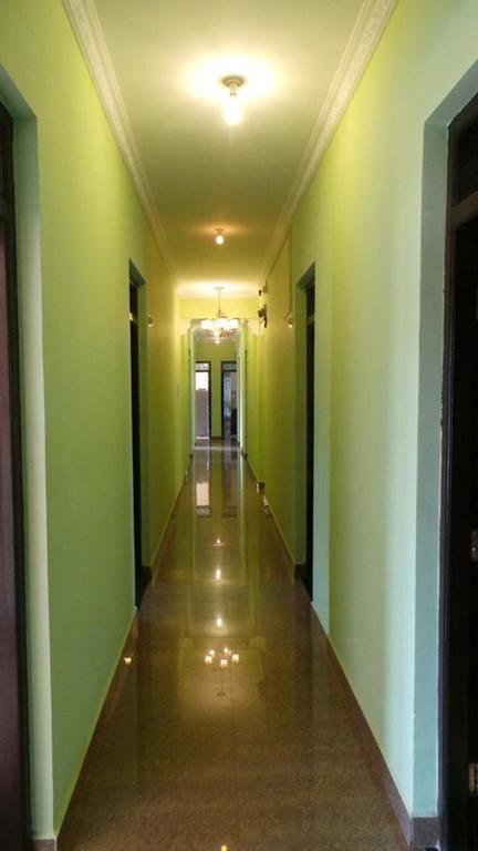Ocean Crest Hotel Colva Buitenkant foto